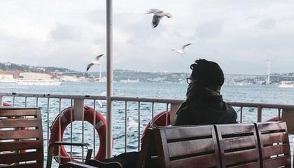 开云体育app入口-英超冲刺季：悬念持续升温，魅力无限！，英超集锦2021