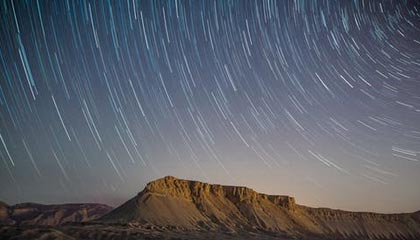 开云体育app入口-英超冲刺季：悬念持续升温，魅力无限！，英超集锦2021