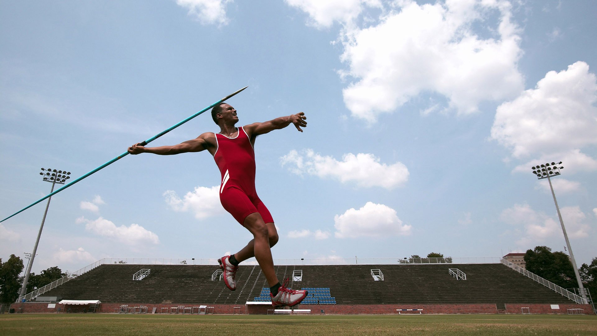 墨西哥男泳选手技术稳健,表现持续提升,来自墨西哥的游泳馆